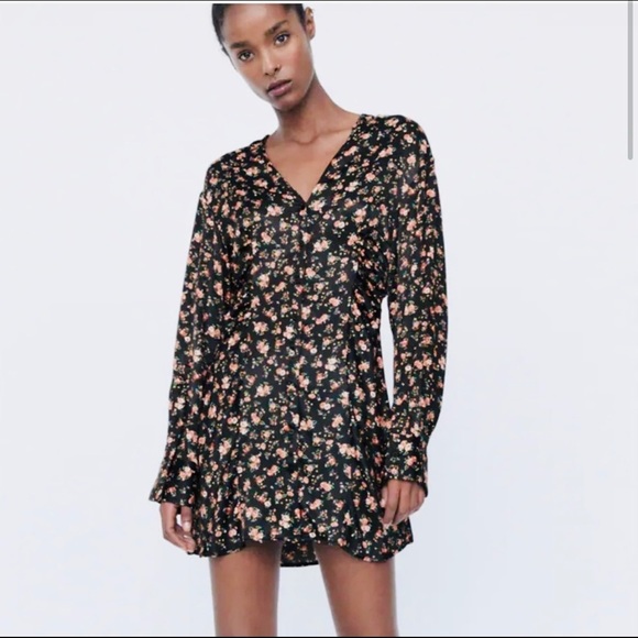 NEW Zara Floral Print Mini Dress W Ruched Waist - Picture 1 of 7